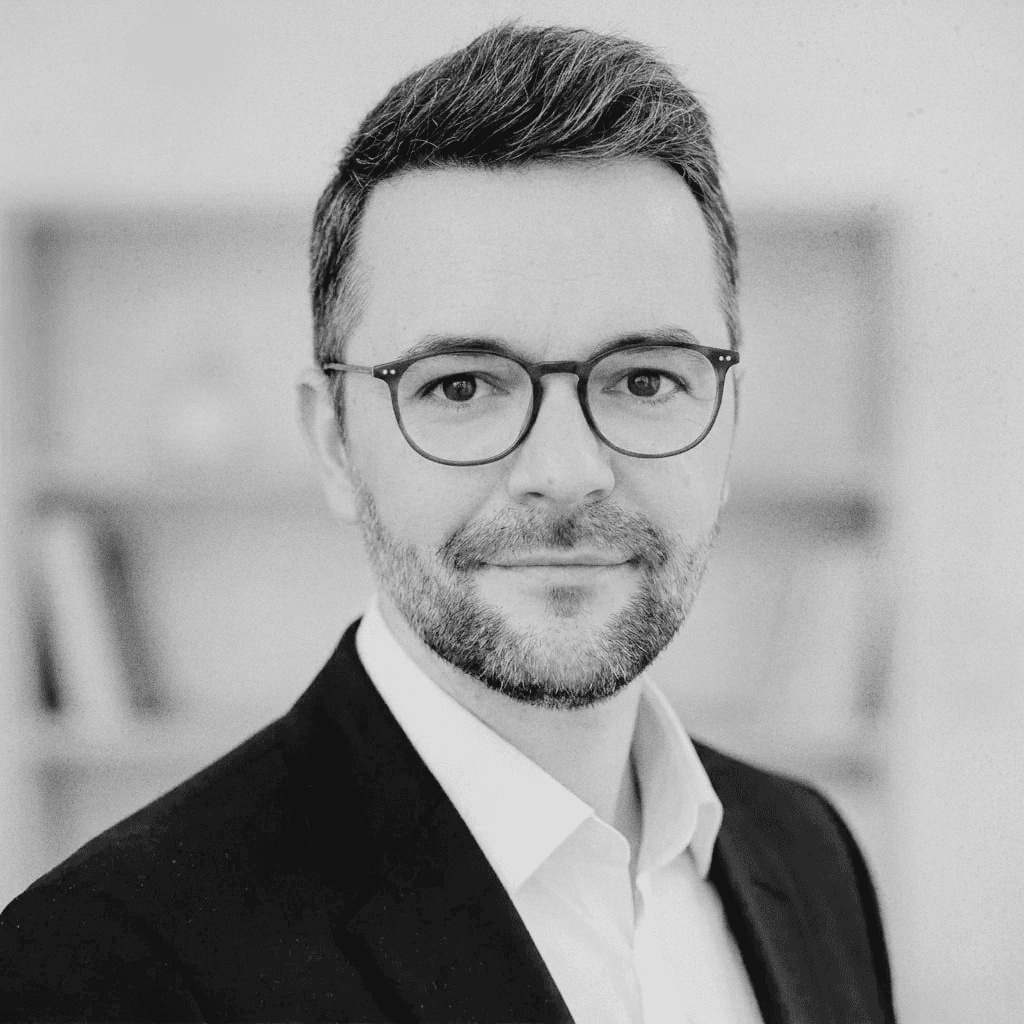 Portrait of Alexandru Filip, founder and senior lead at PLURIEL